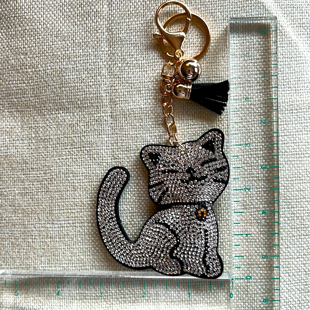 Puffy Cat Keychains - Picture 5 of 5
